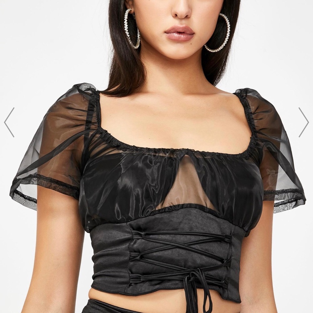 Dolls kill crop top 🖤